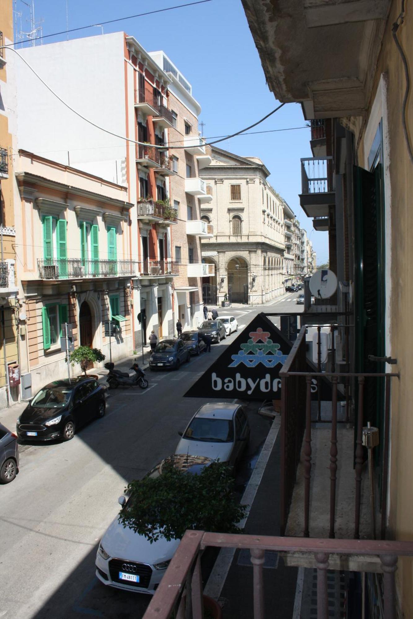 Stefano'S Apartment Bari Exterior foto